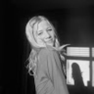 Meet your Posher, Stella